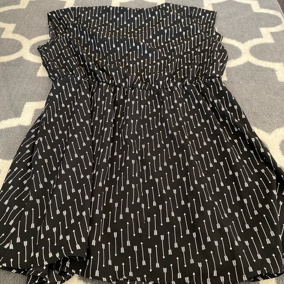 Really cute dress! - Picture 3 of 4